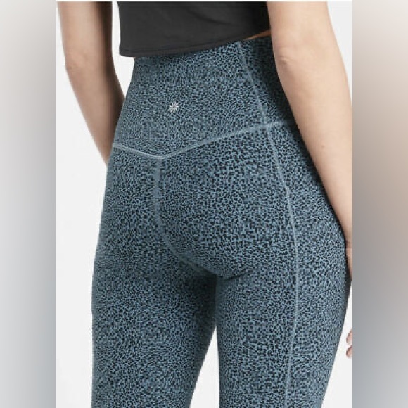 Athleta Salutation Stash Pocket II Textured 7/8 Tight Small (Tall) - Picture 2 of 6